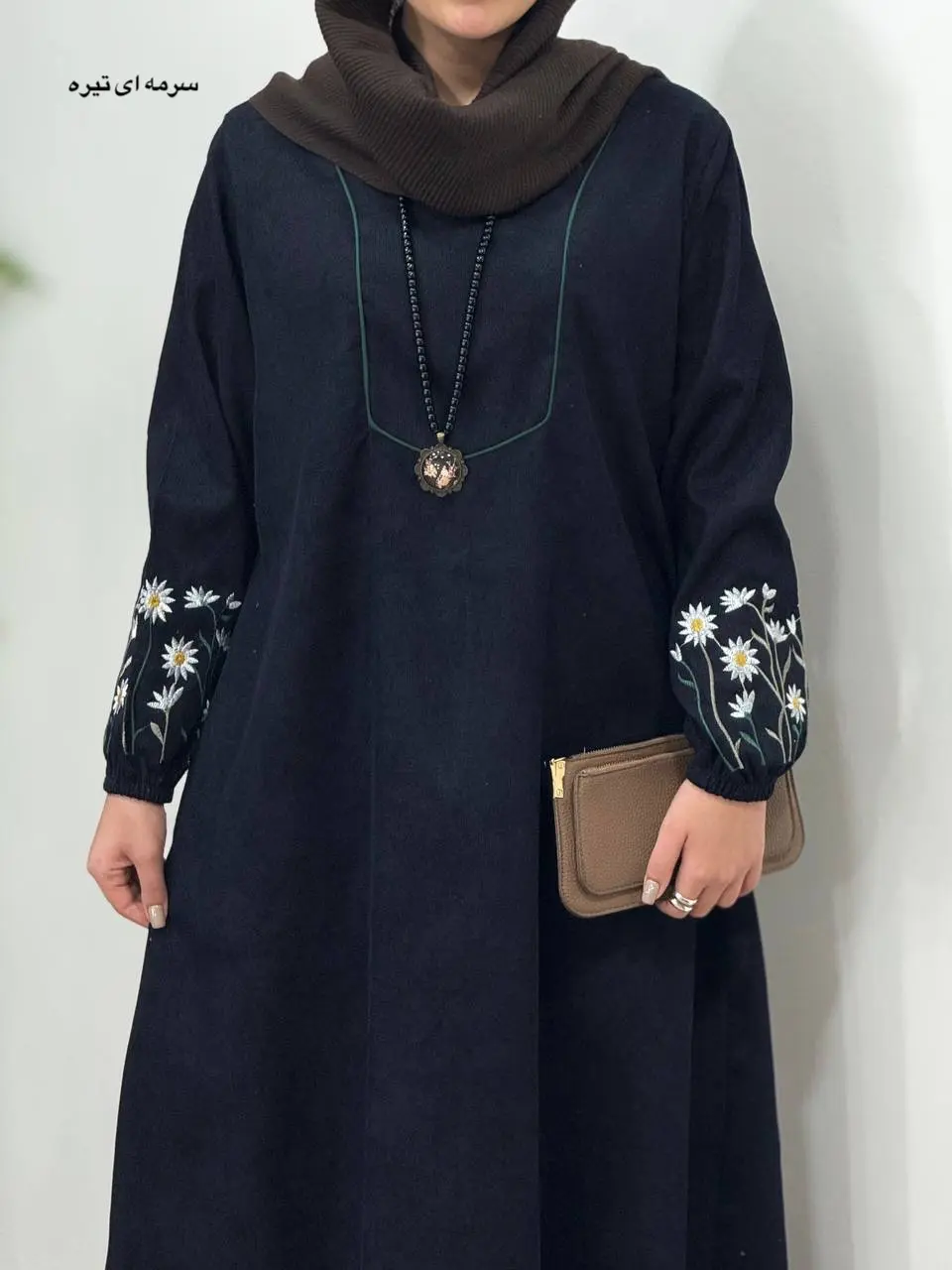 پیراهن مانتویی گلدوزی جانان 1